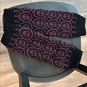 Skull crochet leg warmers